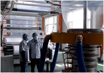 创新监管与服务联动，构建食品相关产品闭环监管新体系